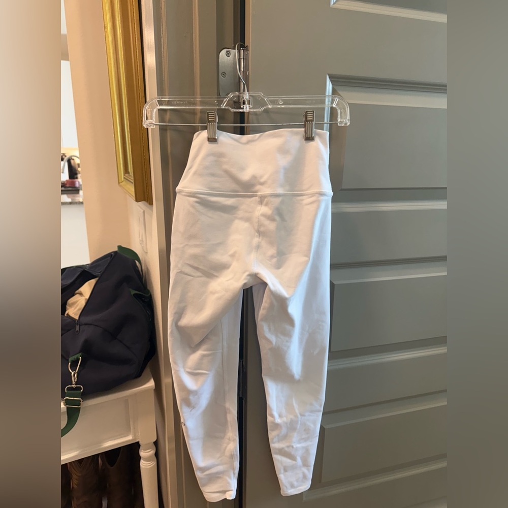Alo Yoga High-Waist Airbrush Legging - Picture 8 of 10